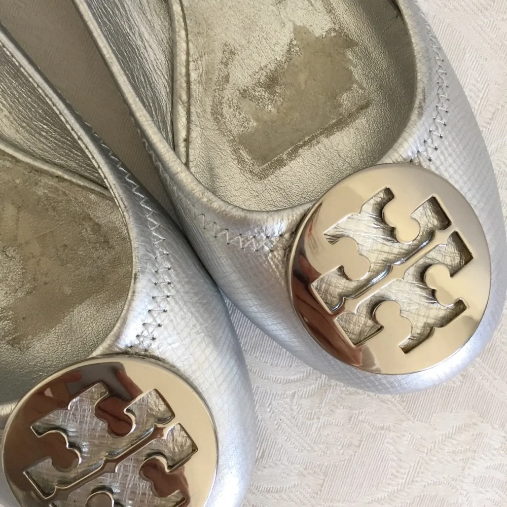 Tory Burch Reva Logo Silver Leather Ballet Flat